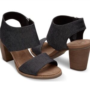 TOMS Majorca Cutout black denim size 8, never worn. 🌺👡